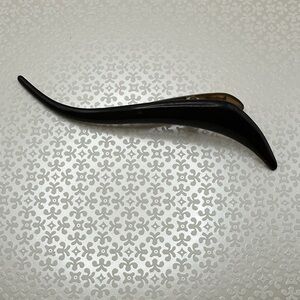 Ficcare Glamorous Black Maximas Hair Clip Large